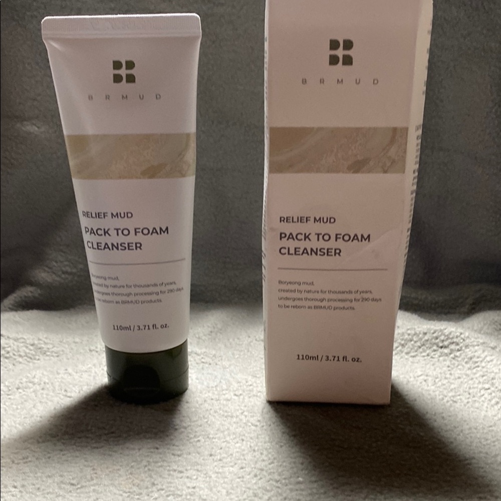 Relief Mud Pack to Foam Cleanser – White & Olive